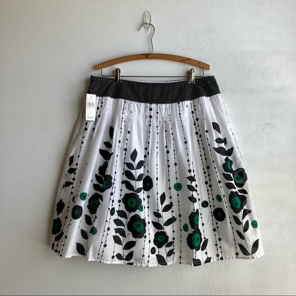 Brannan White with black and green floral accents Skirt, Sz - 10 - Picture 7 of 13